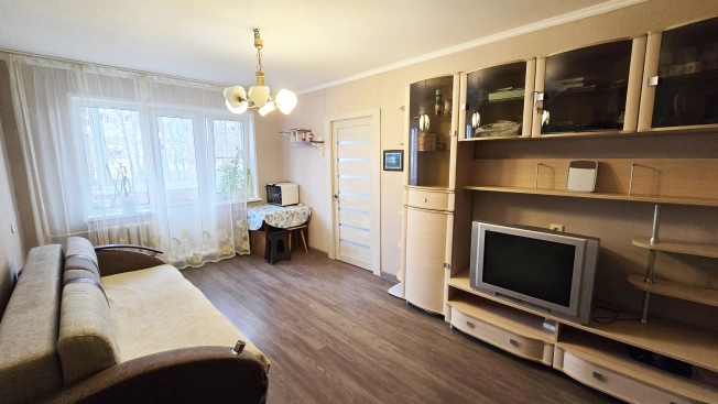 Купить трехкомнатную квартиру у метро Молодежная в Московской области. Вариант № 9981987, 8, площадь -  квм, цена 6370000 рублей