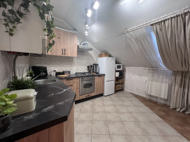 Купить двухкомнатную квартиру на улице Виктора Гакуна в Калининграде. Вариант № 6896765, 2, площадь -  квм, цена 7650000 рублей