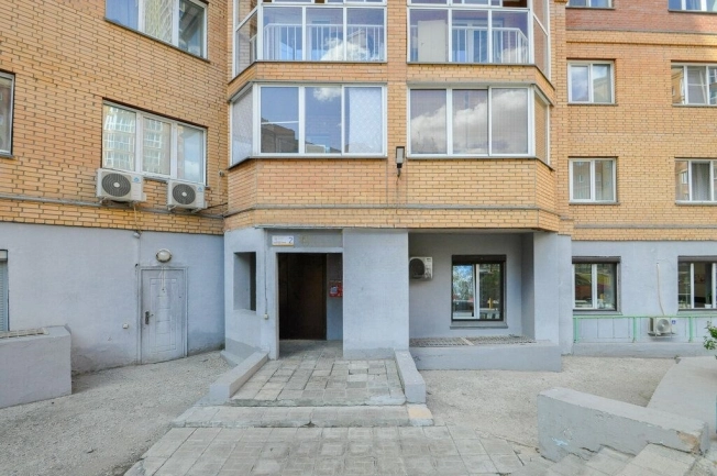 Купить трехкомнатную квартиру в Новосибирской области. Вариант № 8148694, 15, площадь -  квм, цена 12980000 рублей