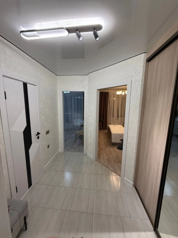 Снять квартиру в Тобольске. Вариант № 9884186, 10, площадь -  квм, цена 65000 рублей