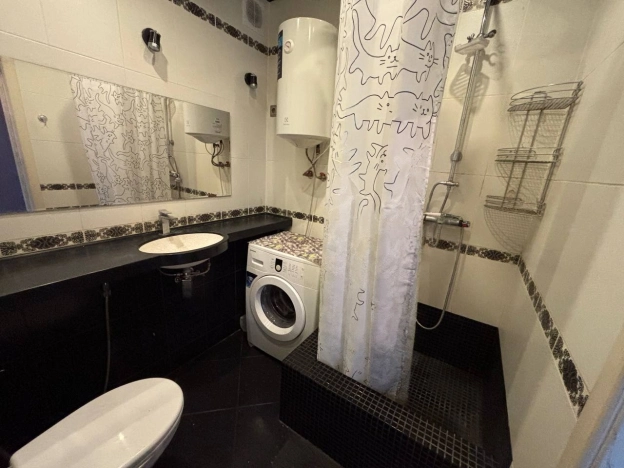 Купить трехкомнатную квартиру в Микрорайоне Золотая Нива в Новосибирске. Вариант № 1183637, 9, площадь -  квм, цена 10500000 рублей