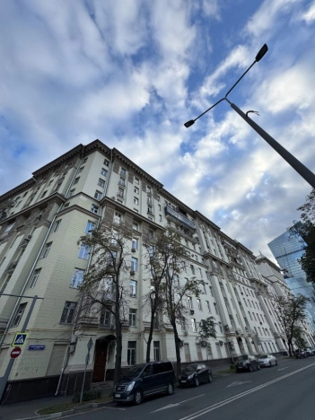 Купить квартиру в Москве. Вариант № 8431412, 21, площадь -  квм, цена 21000000 рублей