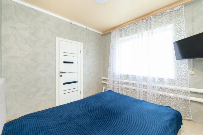 Купить четырехкомнатную квартиру в Челябинской области. Вариант № 3458188, 17, площадь -  квм, цена 3000000 рублей