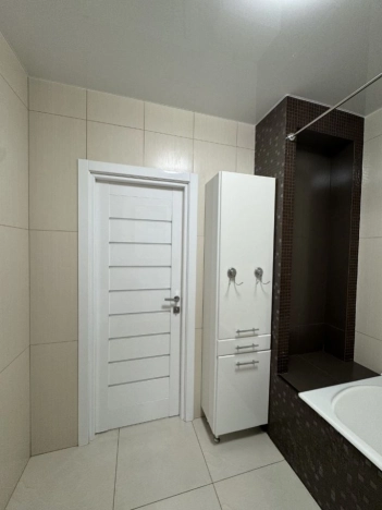 Купить трехкомнатную квартиру на улице Германа Лопатина в Нижнем Новгороде. Вариант № 6666007, 20, площадь -  квм, цена 24950000 рублей