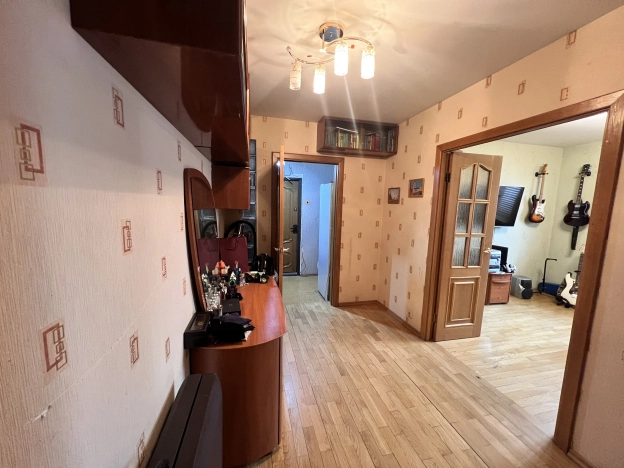 Купить квартиру в ЮЗАО в Москве. Вариант № 34830, 5, площадь -  квм, цена 24490000.0000 рублей