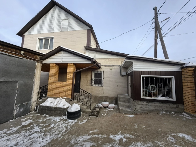 Купить дом в Иркутской области. Вариант № 9561316, 4, площадь -  квм, цена 9200000 рублей