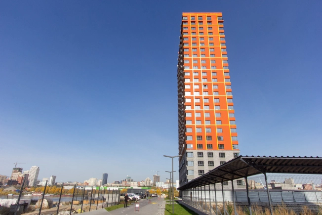 Купить квартиру на улице Ясный Берег в Новосибирске. Вариант № 20488, 18, площадь -  квм, цена 5300000 рублей