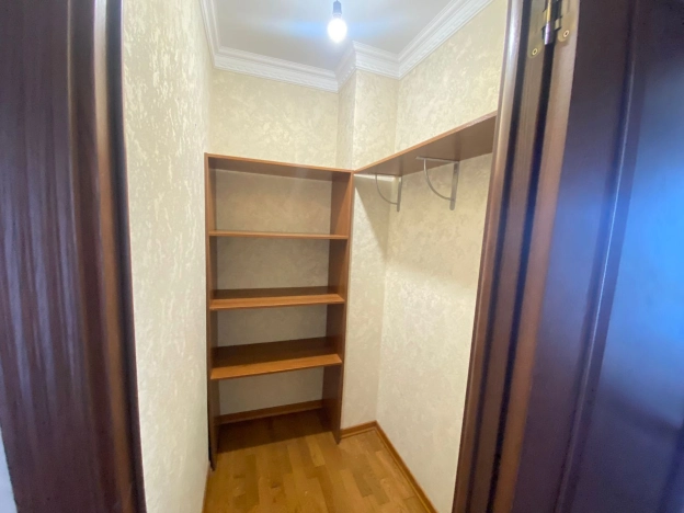 Купить трехкомнатную квартиру на улице Касимовское шоссе в Рязани. Вариант № 799112, 8, площадь -  квм, цена 6650000 рублей