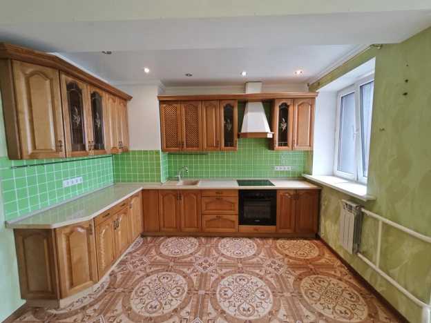 Купить трехкомнатную квартиру в Калуге. Вариант № 7219923, 12, площадь -  квм, цена 15200000 рублей