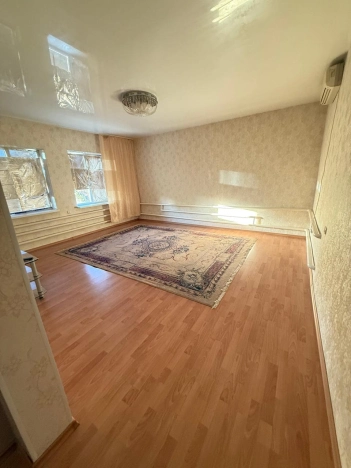 Купить дом в Элисте. Вариант № 8543003, 4, площадь -  квм, цена 10000000 рублей