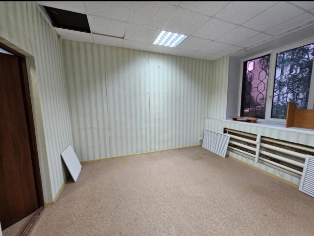 Снять коммерческую недвижимость в Тобольске. Вариант № 49183, 8, площадь -  квм, цена 75000 рублей