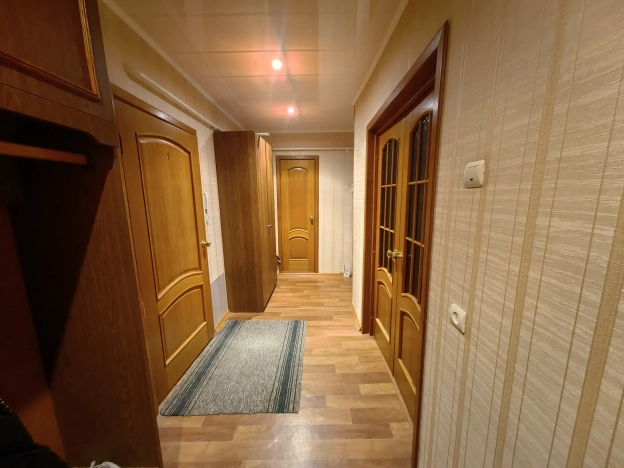 Купить квартиру на улице Нижняя Дуброва в Владимире. Вариант № 9500597, 5, площадь -  квм, цена 6550000 рублей