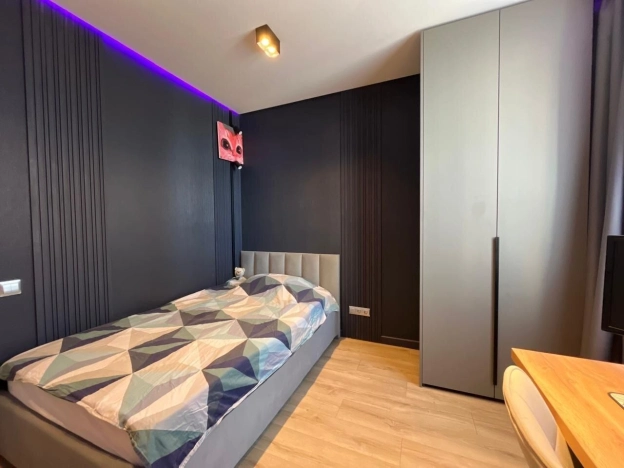 Купить трехкомнатную квартиру в районе Приморский в Санкт-Петербурге. Вариант № 34819, 11, площадь -  квм, цена 36000000 рублей