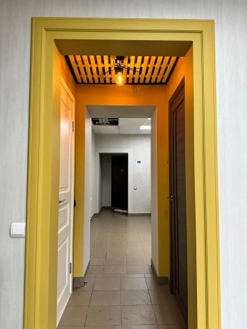 Снять коммерческую недвижимость в Омске. Вариант № 9145953, 18, площадь -  квм, цена 85000 рублей