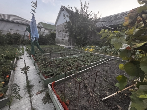 Купить однокомнатную квартиру на улице Садовая в Белгородской области. Вариант № 3872677, 15, площадь -  квм, цена 2750000 рублей