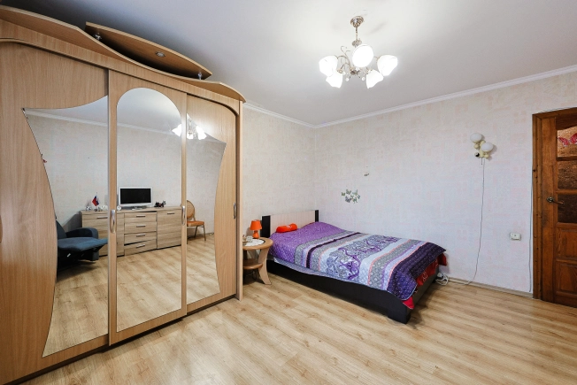 Купить двухкомнатную квартиру в Калининграде. Вариант № 9767697, 4, площадь -  квм, цена 7700000 рублей