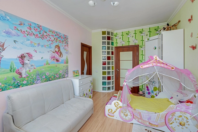 Купить многокомнатную квартиру в районе Филёвский Парк в Москве. Вариант № 1289752, 4, площадь -  квм, цена 16500000 рублей