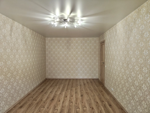 Купить однокомнатную квартиру на вторичке в Пензенской области. Вариант № 9587388, 10, площадь -  квм, цена 4490000 рублей