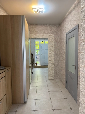 Купить дом в районе Заельцовский в Новосибирске. Вариант № 4131512, 29, площадь -  квм, цена 17900000 рублей