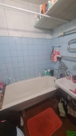 Купить двухкомнатную квартиру на улице переулок Николая Липового в Бийске. Вариант № 2983332, 6, площадь -  квм, цена 4050000 рублей