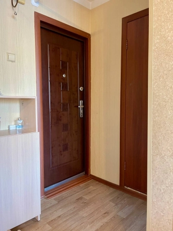 Купить трехкомнатную квартиру в Новосибирской области. Вариант № 10219156, 10, площадь -  квм, цена 7450000 рублей