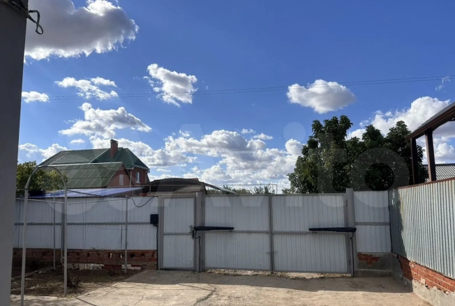 Купить дом в районе Юго-Западный в Элисте. Вариант № 5498874, 5, площадь -  квм, цена 5100000 рублей