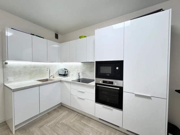 Купить двухкомнатную квартиру у метро Пионерская в Санкт-Петербурге. Вариант № 28180, 0, площадь -  квм, цена 21200000 рублей