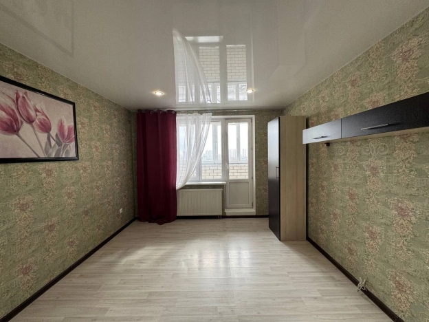 Купить квартиру на улице Олимпийский бульвар в Воронеже. Вариант № 27844, 4, площадь -  квм, цена 4790000 рублей