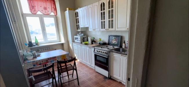 Купить квартиру на вторичке в Москве. Вариант № 9429, 27, площадь -  квм, цена 67000000 рублей