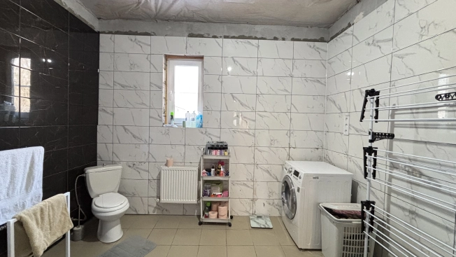 Купить дом на улице 17 Героев в Старом Осколе. Вариант № 27313, 9, площадь -  квм, цена 6500000 рублей