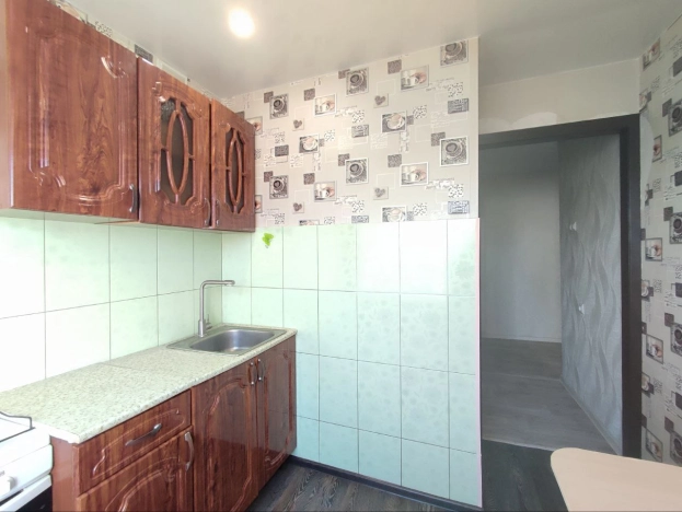 Купить квартиру на улице Железнодорожная в Тюменской области. Вариант № 8864261, 10, площадь -  квм, цена 3000000 рублей