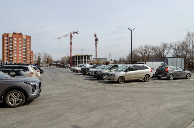 Купить двухкомнатную квартиру в ЦАО в Новосибирске. Вариант № 32711, 33, площадь -  квм, цена 5150000 рублей