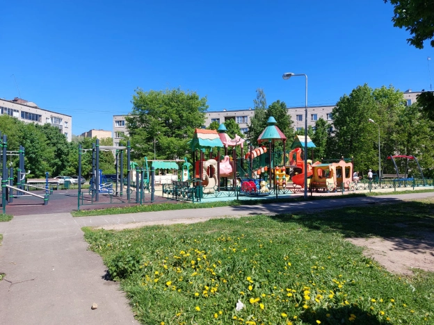 Купить трехкомнатную квартиру в Пушкине. Вариант № 7000, 18, площадь -  квм, цена 6000000 рублей