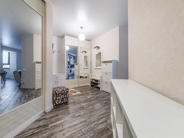 Купить двухкомнатную квартиру в районе Приморский в Санкт-Петербурге. Вариант № 3224984, 9, площадь -  квм, цена 22500000 рублей