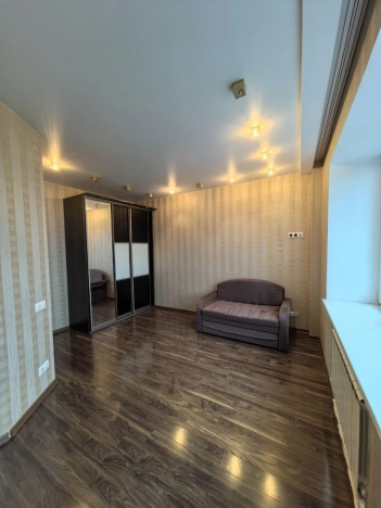 Купить трехкомнатную квартиру на вторичке в Микрорайоне Чернево-2, Красногорск в Красногорске. Вариант № 10531064, 6, площадь - квм, цена 12500000 рублей