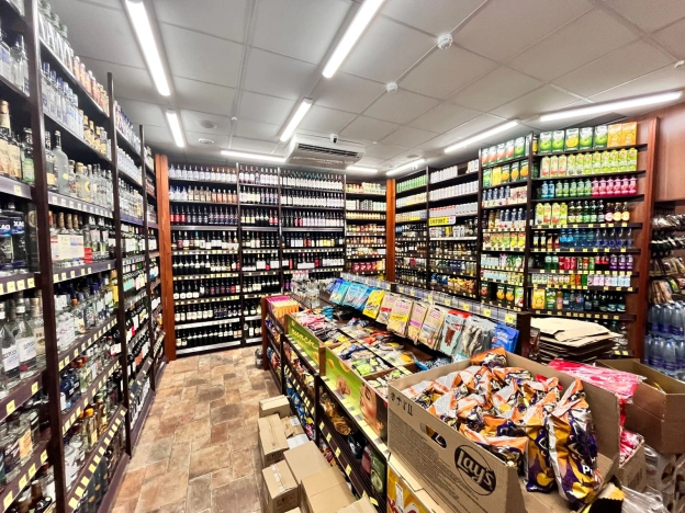 Купить торговые помещения в Сегеже. Вариант № 8470, 13, площадь -  квм, цена 12000000 рублей