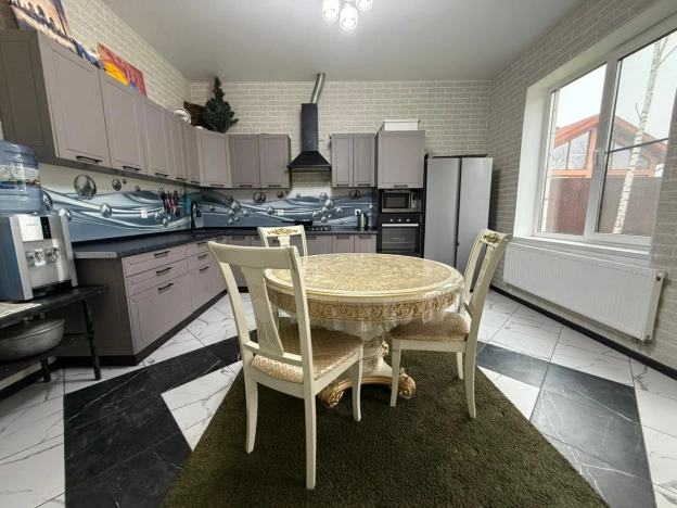 Купить дом в Москве. Вариант № 9804010, 5, площадь - квм, цена 16900000 рублей