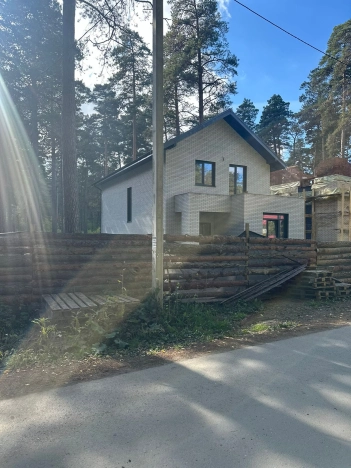 Купить дом в районе Заельцовский в Новосибирске. Вариант № 5922481, 13, площадь -  квм, цена 17800000 рублей