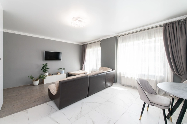 Купить двухкомнатную квартиру в Микрорайоне 142-й, Магнитогорск в Магнитогорске. Вариант № 42861, 8, площадь -  квм, цена 8500000 рублей