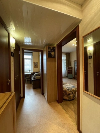 Купить однокомнатную квартиру на вторичке на улице Хабаровская в Москве. Вариант № 10816158, 7, площадь - квм, цена 14850000 рублей