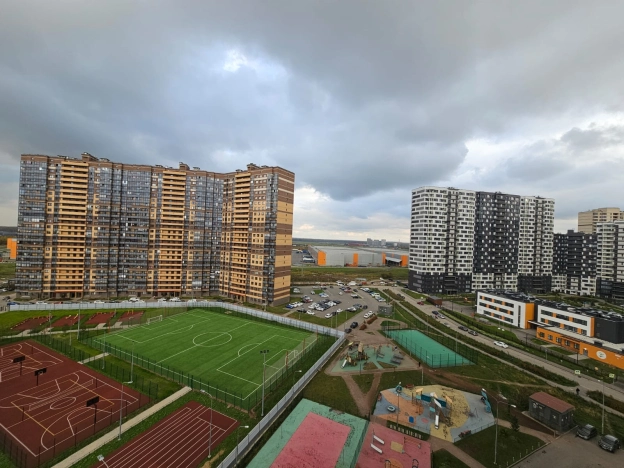 Купить однокомнатную квартиру в районе Невский в Санкт-Петербурге. Вариант № 8881801, 20, площадь -  квм, цена 6990000 рублей