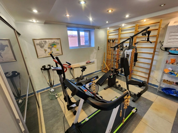 Купить дом на улице Тургенева в Новосибирске. Вариант № 7273956, 45, площадь -  квм, цена 90000000 рублей