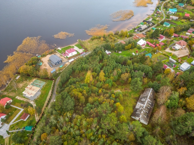 Купить земельный участок на улице Цветочная в Республике Карелия. Вариант № 2358685, 6, площадь -  квм, цена 25000000 рублей