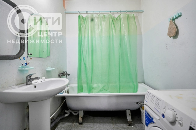 Купить двухкомнатную квартиру на улице 9 Января в Воронеже. Вариант № 23154, 40, площадь -  квм, цена 6650000 рублей