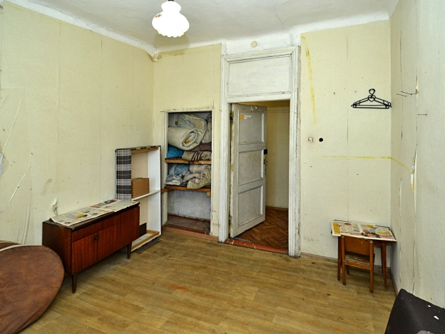 Купить трехкомнатную квартиру в Новосибирске. Вариант № 7564073, 2, площадь -  квм, цена 4200000 рублей