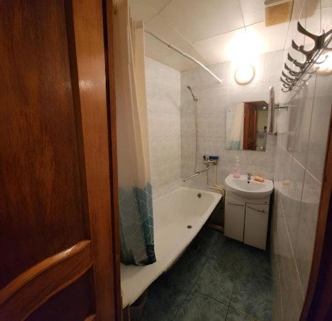 Купить квартиру в Москве. Вариант № 10176381, 3, площадь - квм, цена 15950000 рублей