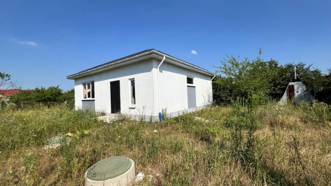 Купить дом на улице Спасская в Краснодаре. Вариант № 11633, 8, площадь -  квм, цена 5300000 рублей