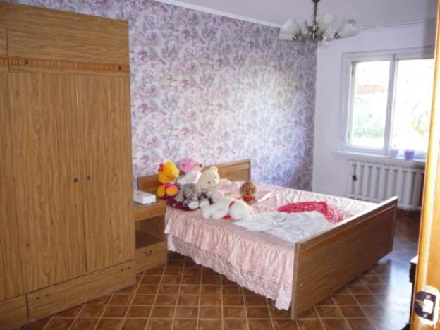 Купить трехкомнатную квартиру на улице Ильи Мухачева в Бийске. Вариант № 1045, 3, площадь -  квм, цена 6850000 рублей