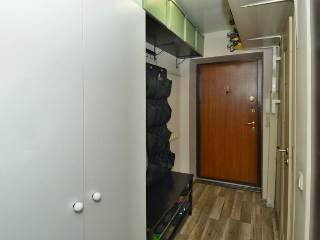 Купить однокомнатную квартиру в Новосибирской области. Вариант № 9616420, 14, площадь -  квм, цена 5050000 рублей