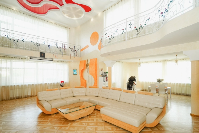 Купить дом в Микрорайоне Порт-Артур в Омске. Вариант № 56293, 5, площадь -  квм, цена 98000000 рублей